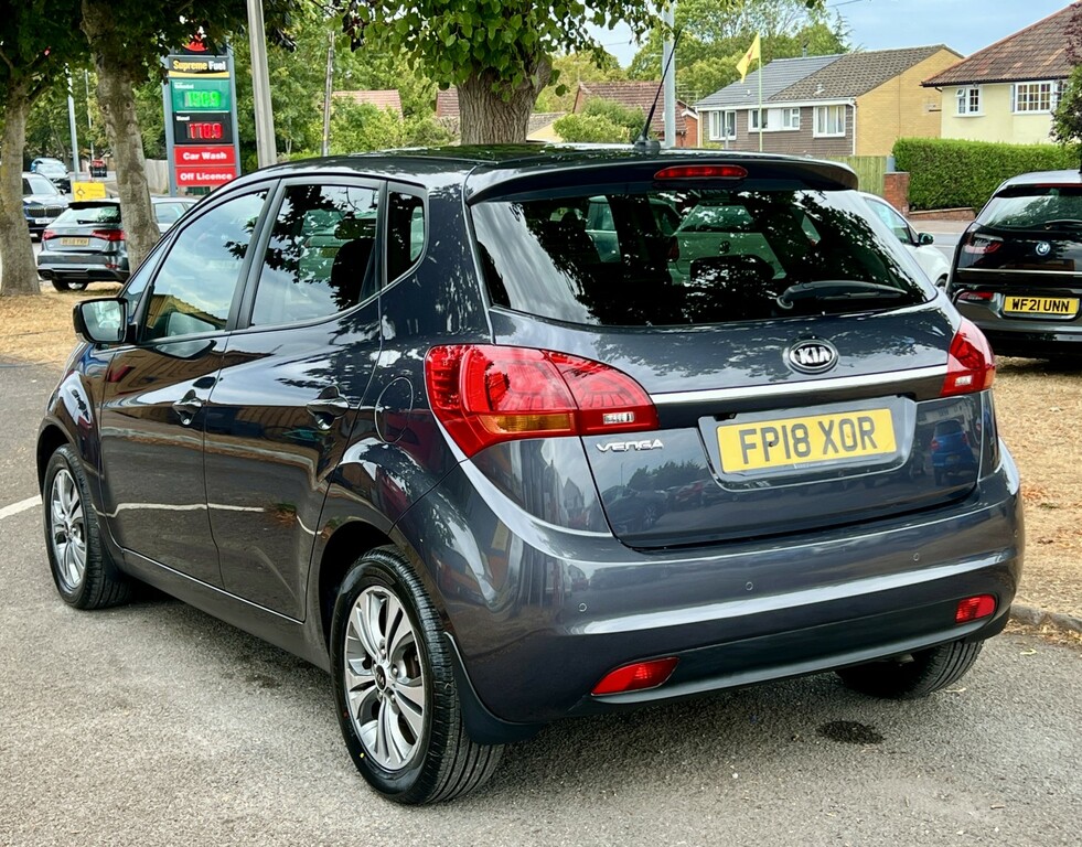 Kia Venga Mpv 1.6 3 201818 FP18XOR Silver #5