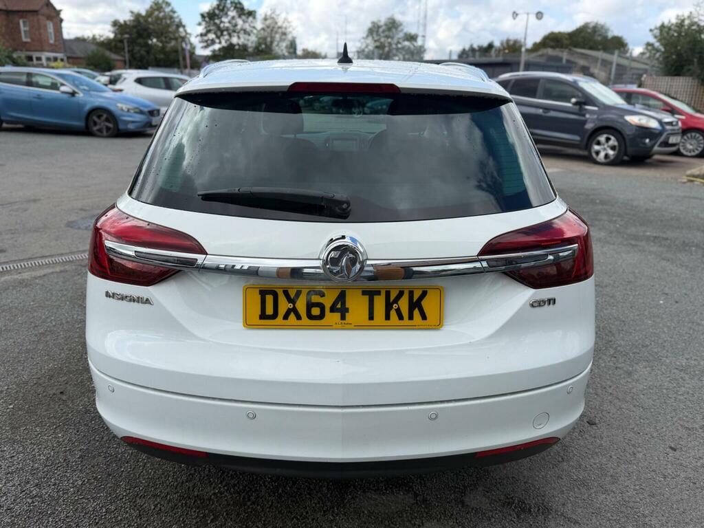 Vauxhall Insignia 2.0 Cdti Sri Nav Sports Tourer Euro 5 White #4