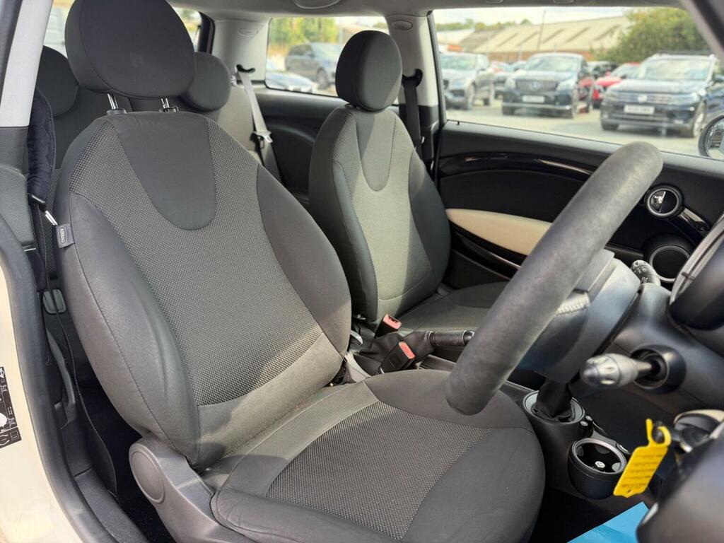 Mini Hatch One 1.6I  #10