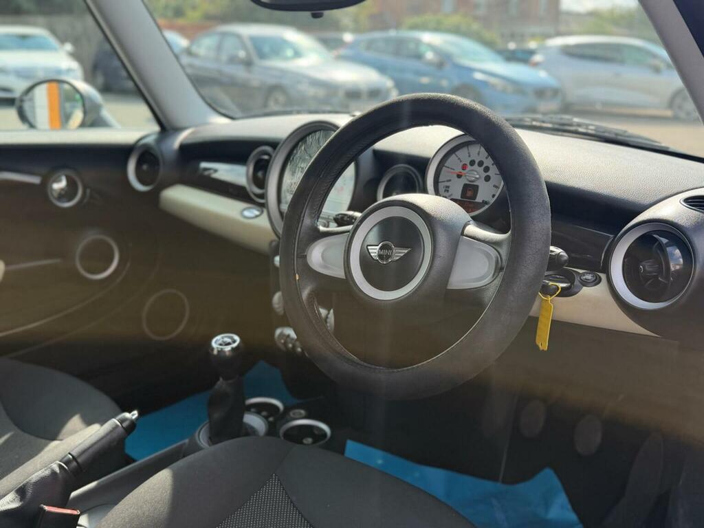 Mini Hatch One 1.6I  #9