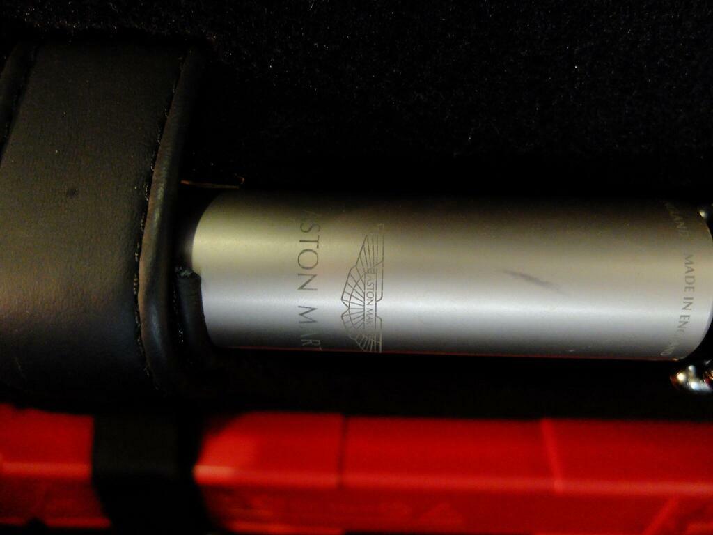 Aston Martin DB9 Limited Edition Grey #28
