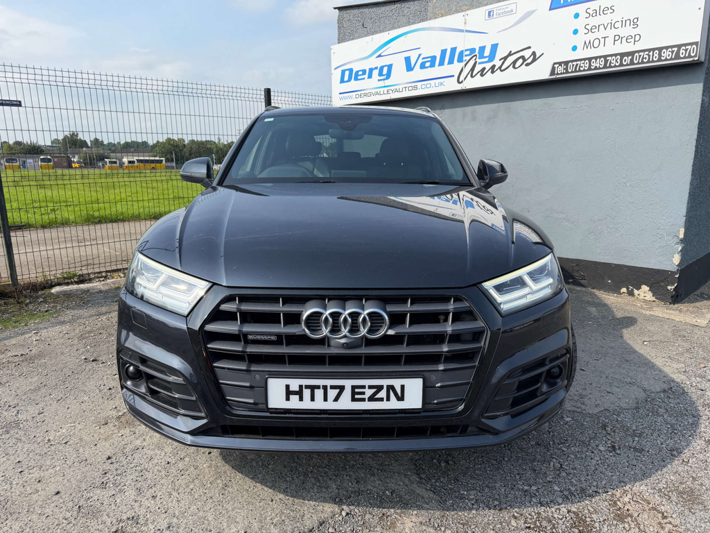 Audi Q5 Suv Black #2