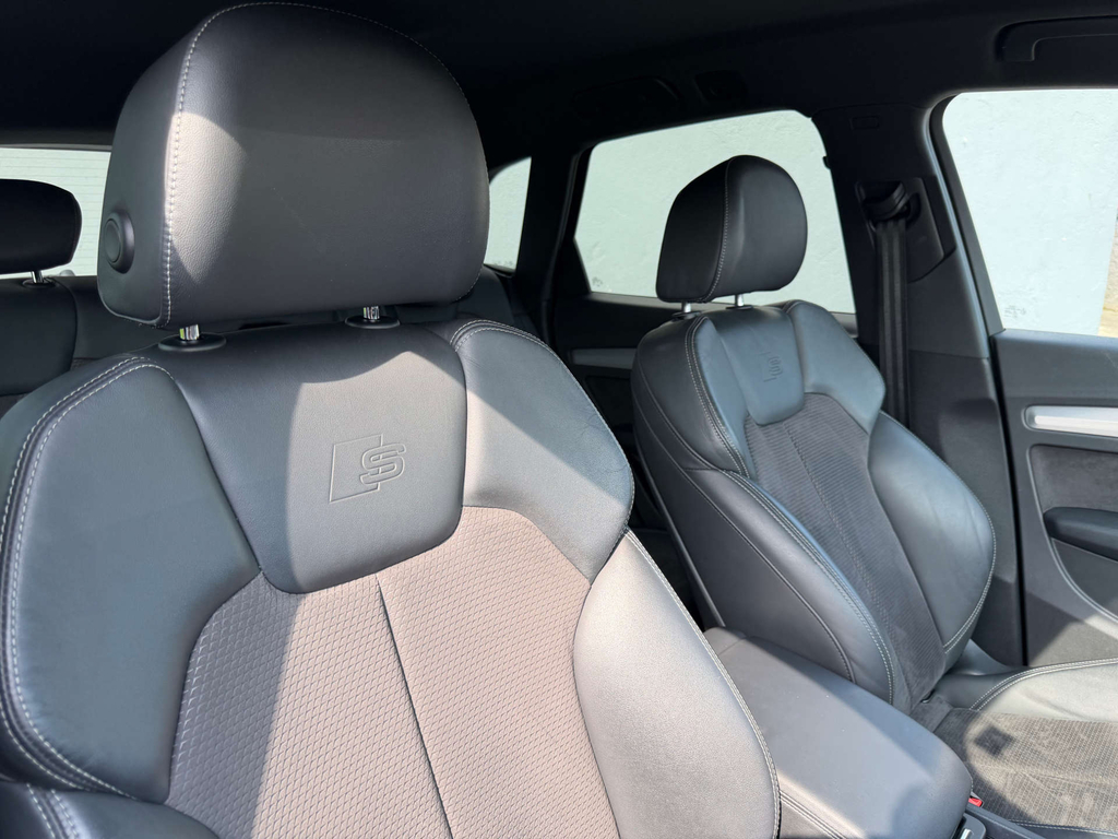 Audi Q5 Suv Black #6