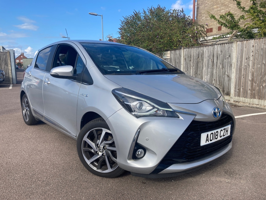 Toyota Yaris 1.5 Hybrid Excel Cvt Silver