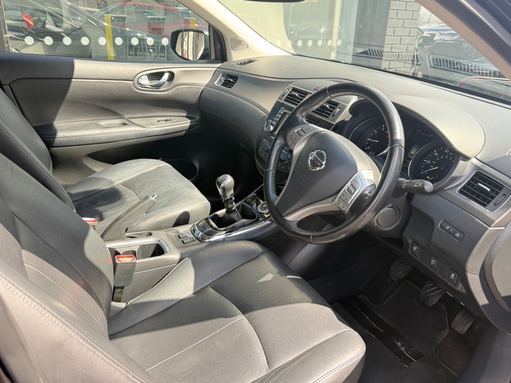 Nissan Pulsar 1.2 Dig-t Tekna AU18HCF Black #2