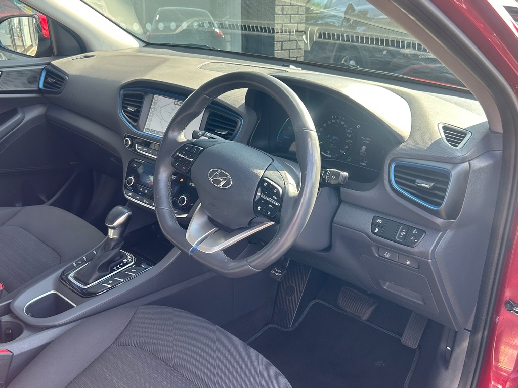 Hyundai Ioniq 1.6 Gdi Hybrid Premium Dct Red #2