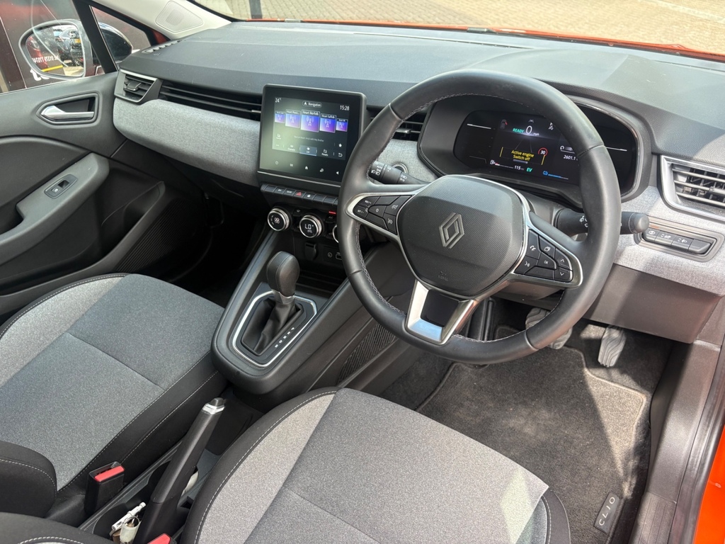 Renault Clio 1.6 E-tech Full Hybrid 145 Evolution BV25FNC Orange #2
