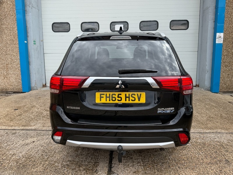 Mitsubishi Outlander 2.0H 12Kwh Gx4h Cvt FH65HSV Black #5