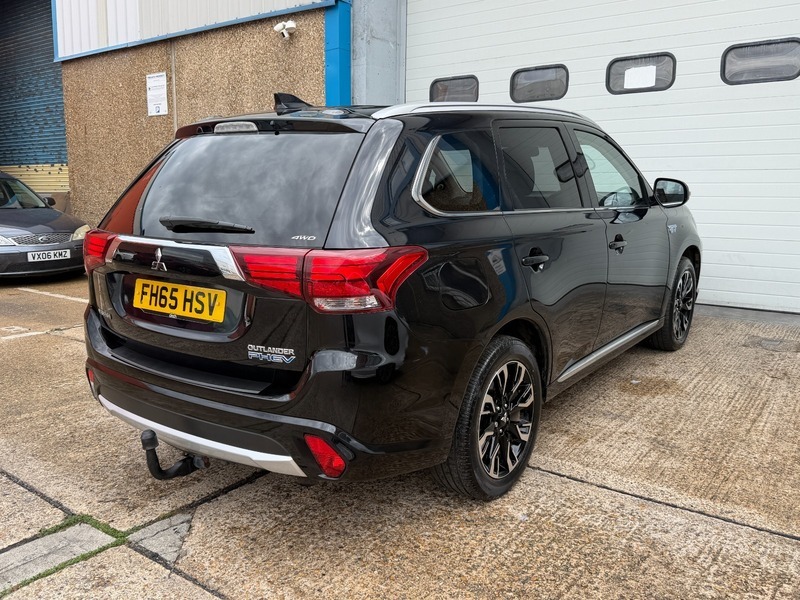 Mitsubishi Outlander 2.0H 12Kwh Gx4h Cvt FH65HSV Black #4