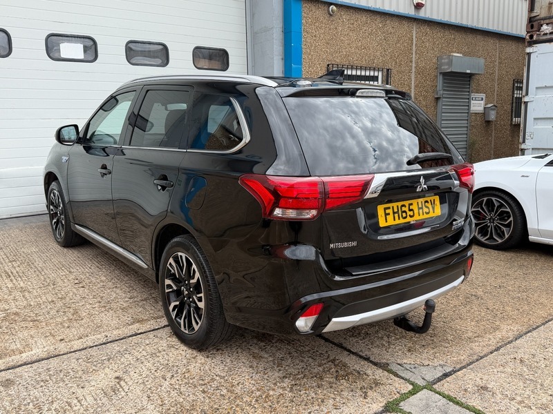 Mitsubishi Outlander 2.0H 12Kwh Gx4h Cvt FH65HSV Black #6