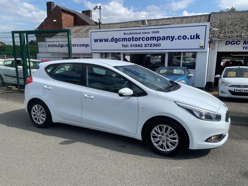 Kia Ceed 1.6 Crdi Ecodynamics 1 Euro 5 S S White