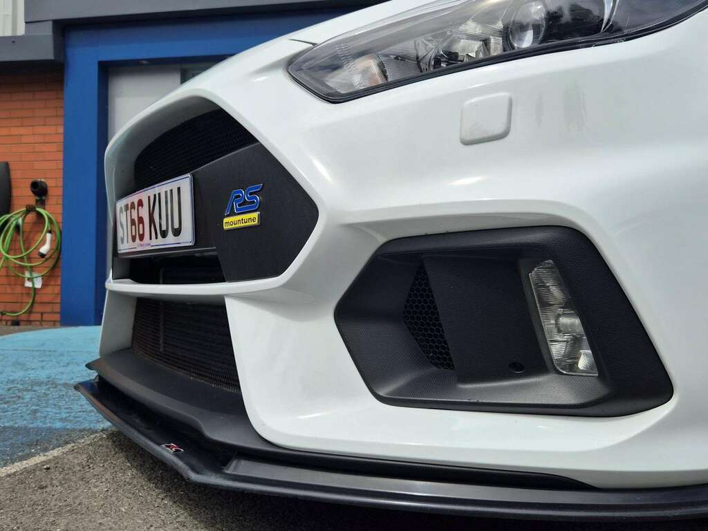 Ford Focus Rs ST66KUU White #3