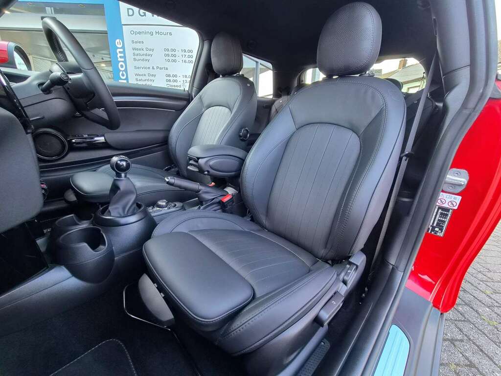 Mini Hatch S Exclusive Red #5