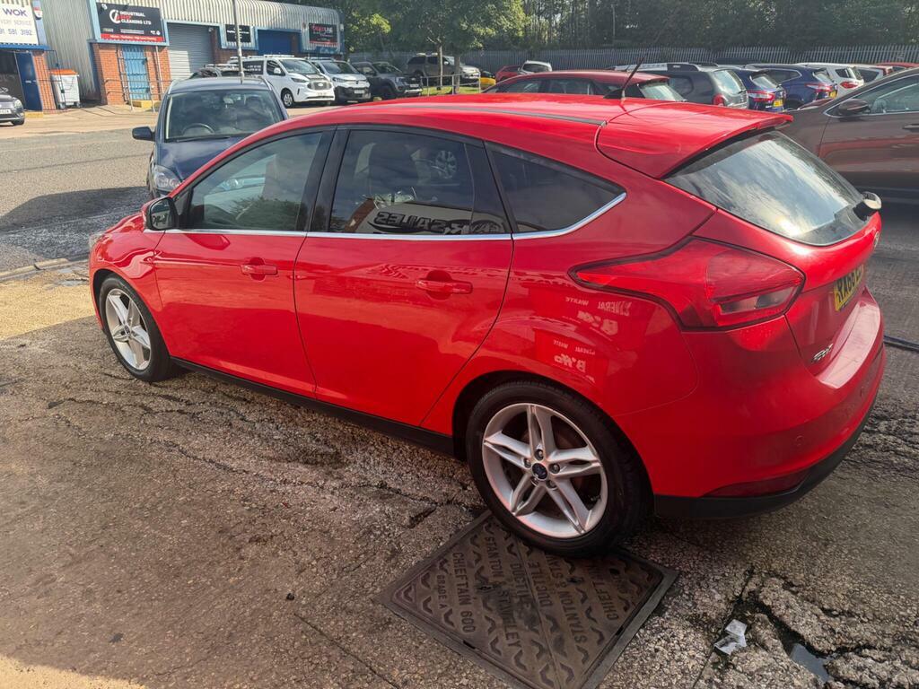 Ford Focus 1.0T Ecoboost Titanium Euro 6 S S RA66ELH Red #5