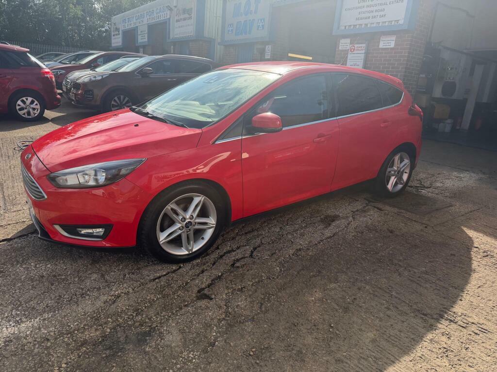 Ford Focus 1.0T Ecoboost Titanium Euro 6 S S RA66ELH Red #4