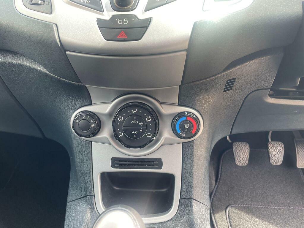 Ford Fiesta Edge White #14