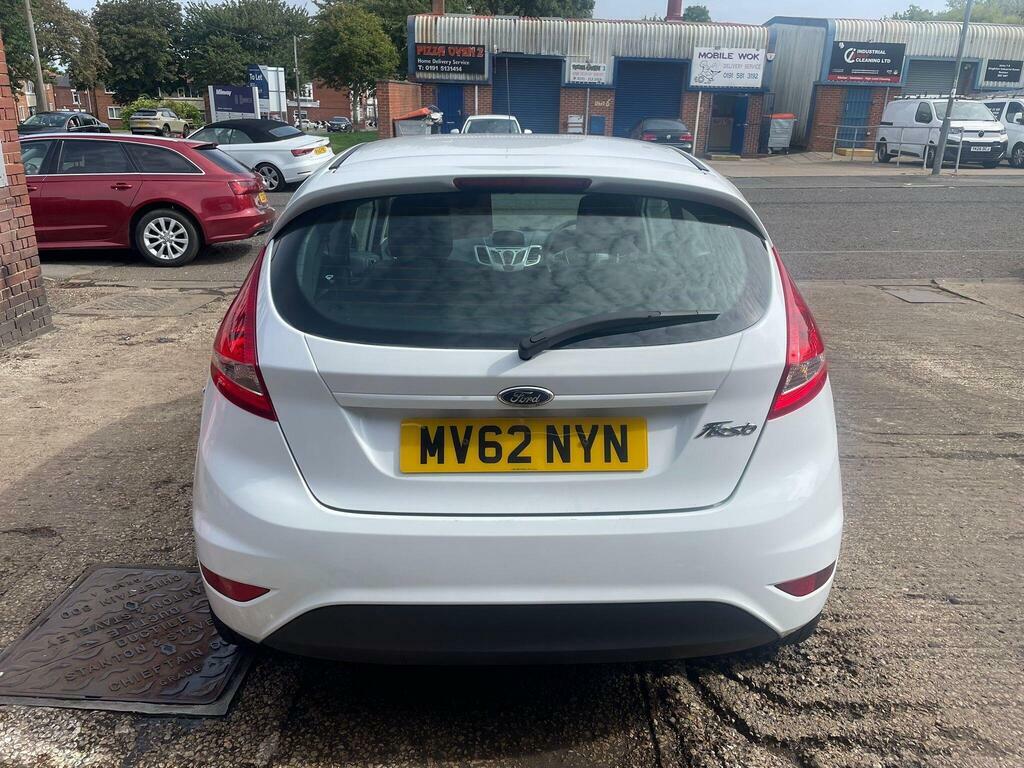Ford Fiesta Edge White #7