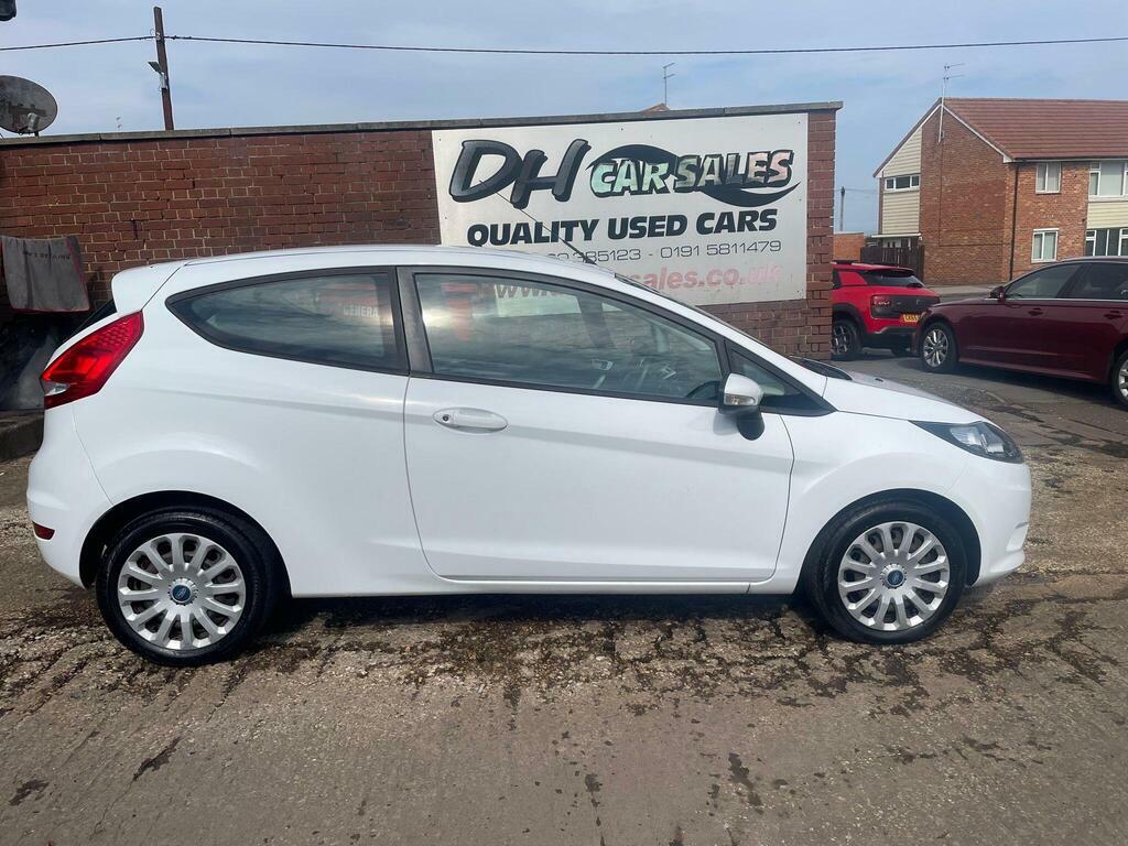 Ford Fiesta 1.25 Edge White #2