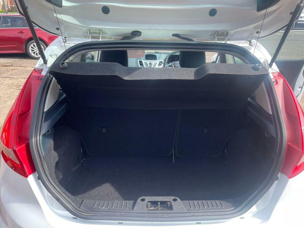 Ford Fiesta Edge White #13