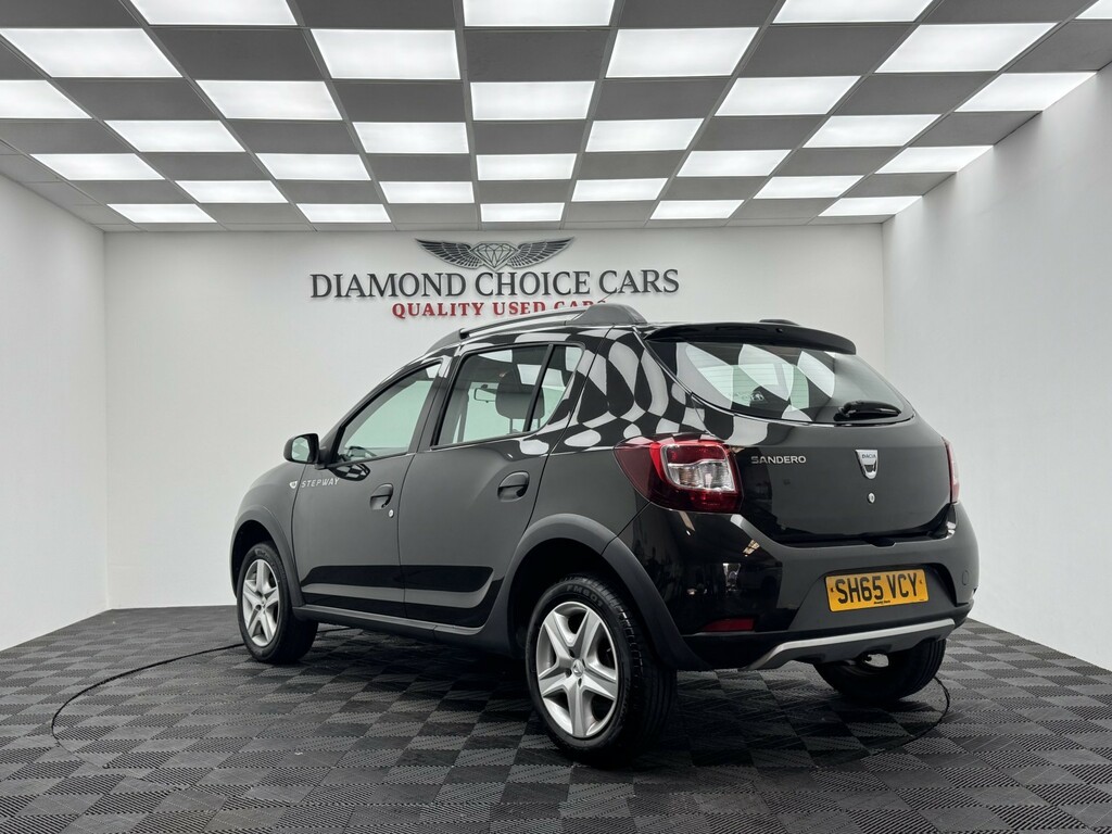 Dacia Sandero Stepway 0.9 Stepway Ambiance Tce 90 Black #4