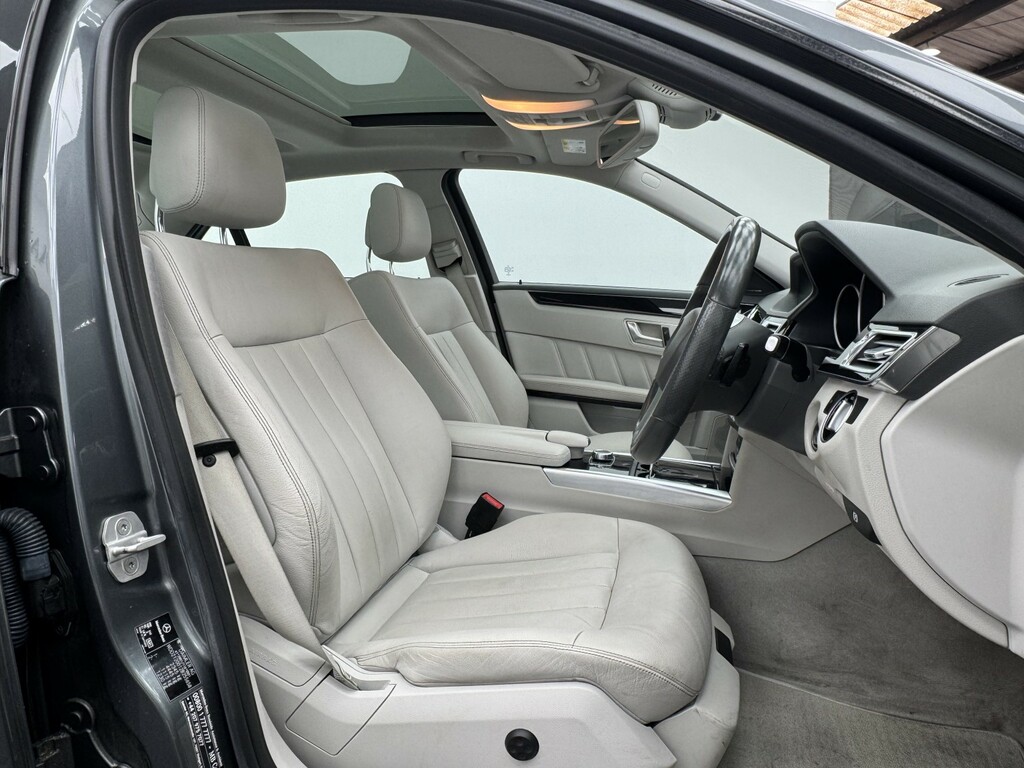 Mercedes-Benz E Class Coupe E220 Black #9