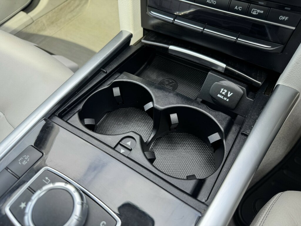 Mercedes-Benz E Class Coupe E220 Black #46