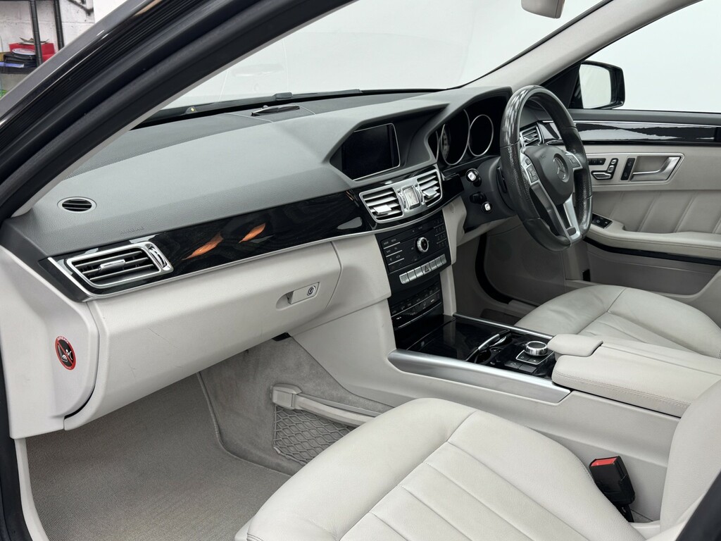 Mercedes-Benz E Class Coupe E220 Black #28