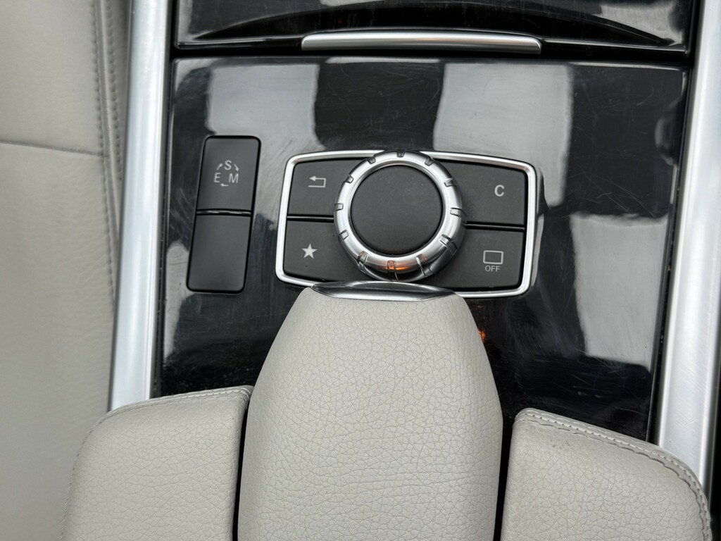 Mercedes-Benz E Class Coupe E220 Black #39