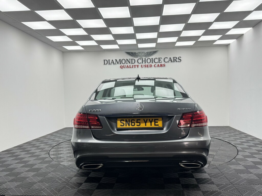 Mercedes-Benz E Class 2.1 E220 Bluetec Amg Night Edition Grey #5