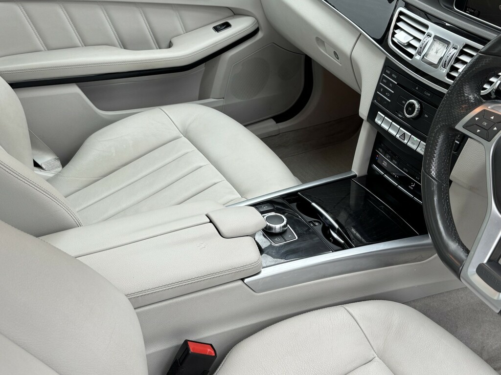 Mercedes-Benz E Class Coupe E220 Black #26