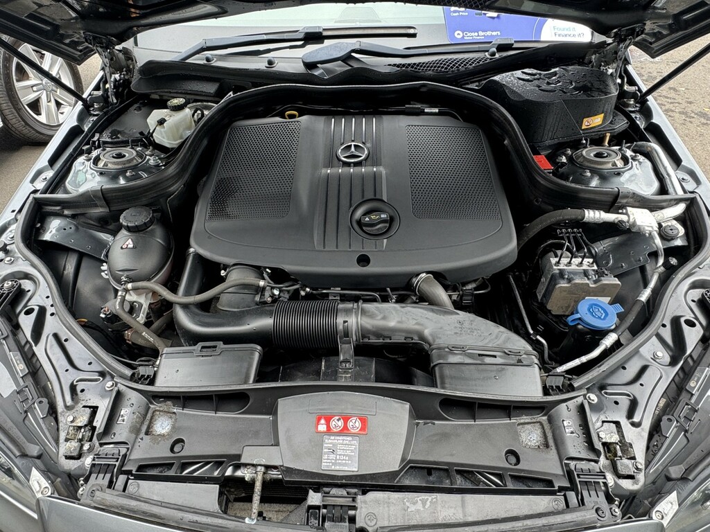 Mercedes-Benz E Class Coupe E220 Black #50