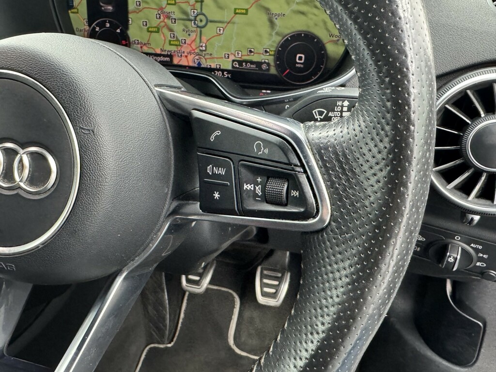 Audi TT Coupe 2.0 White #16