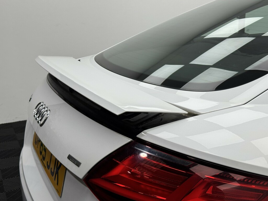 Audi TT Coupe 2.0 White #31