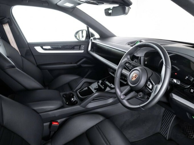 Porsche Cayenne V6 Black Edition Tiptronics Euro 6 WN26ZNV Beige #4