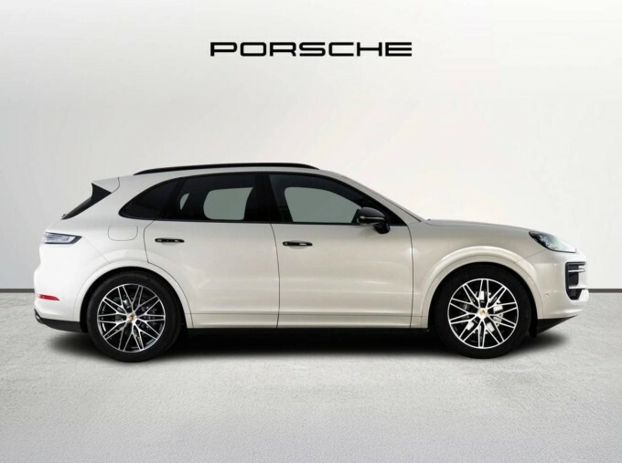 Porsche Cayenne V6 Black Edition Tiptronics Euro 6 WN26ZNV Beige #3