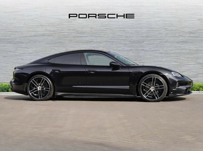 Porsche Taycan Taycan Limousine Black #3