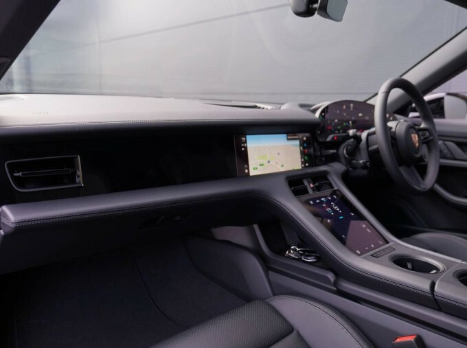 Porsche Taycan Taycan Limousine Black #5
