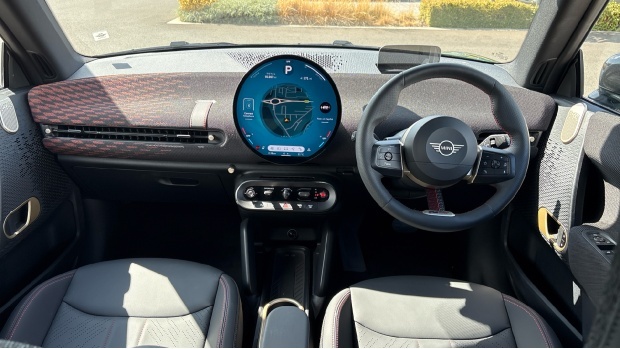Mini Electric E 40.7Kwh Sport YK75TJJ Green #4
