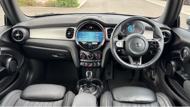 Mini Hatch Cooper Exclusive Steptronic Euro 6 WT72EFG Silver #4