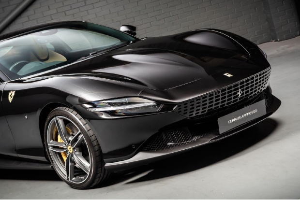 Ferrari Roma Automatic Black #18