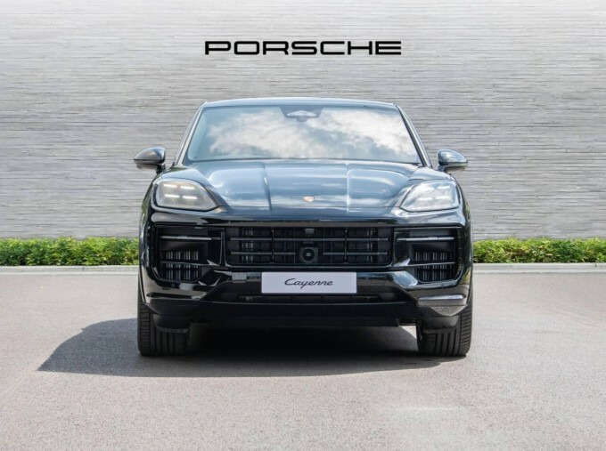 Porsche Cayenne Cayenne Coupe  Black #6