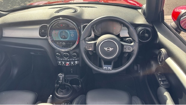 Mini Convertible 2.0 Cooper S Exclusive Steptronic Euro 6-Door Red #5