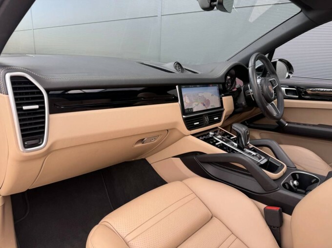 Porsche Cayenne V6 Tiptronic LOU111A White #5