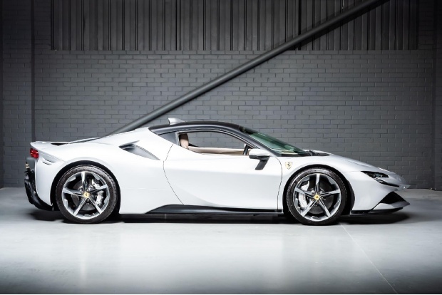 Ferrari Sf90 Stradale 4.0T V8 7.9Kwh F1 Dctwd Euro 6 2-Door  #3