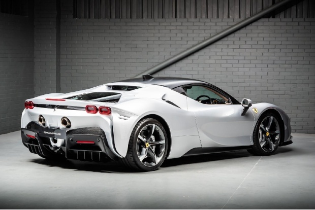 Ferrari Sf90 Stradale 4.0T V8 7.9Kwh F1 Dctwd Euro 6 2-Door  #4