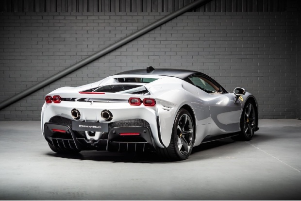 Ferrari Sf90 Stradale 4.0T V8 7.9Kwh F1 Dctwd Euro 6 2-Door  #6