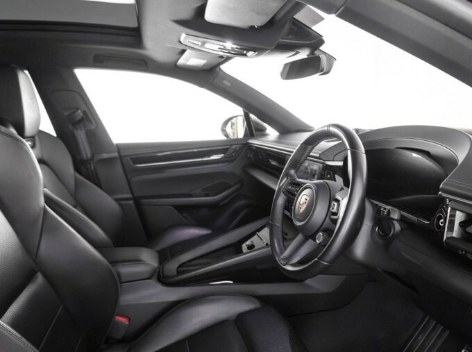 Porsche Macan 100Kwh 4 4Wd 5-Door Grey #4
