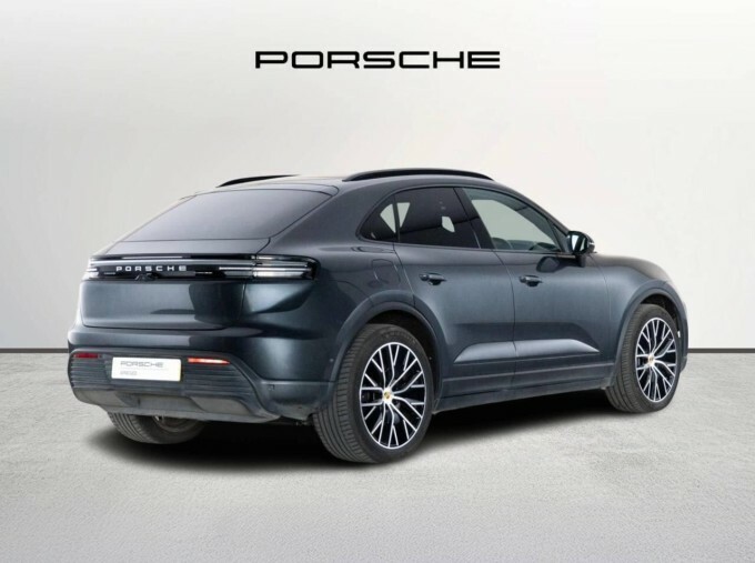 Porsche Macan 100Kwh 4 4Wd 5-Door Grey #3