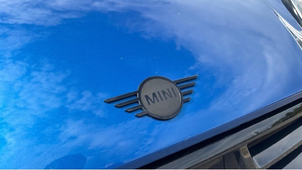 Mini Hatch J01 Mini E Green #26