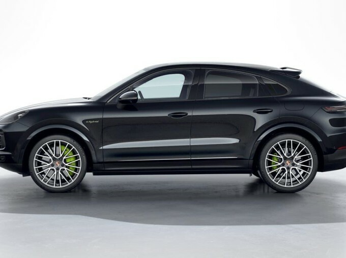 Porsche Cayenne 3.0 V6 E-hybrid 17.9Kwh Platinum Edition Tiptronic Black #2